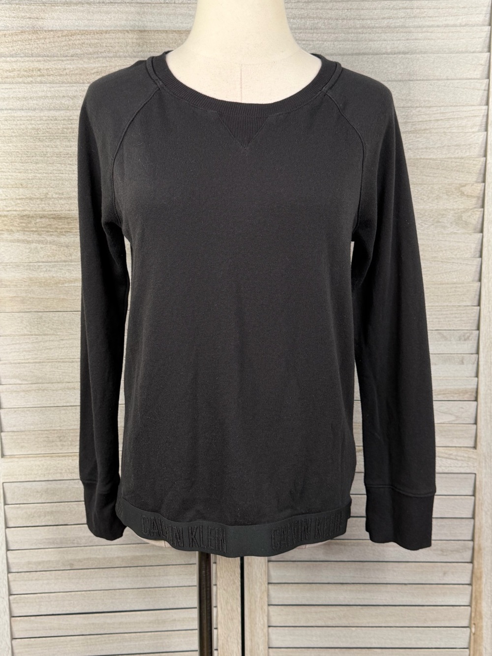 CALVIN KLEIN Women's Pajama/Sleep Shirt with Banded Logo Hem Black-Medium